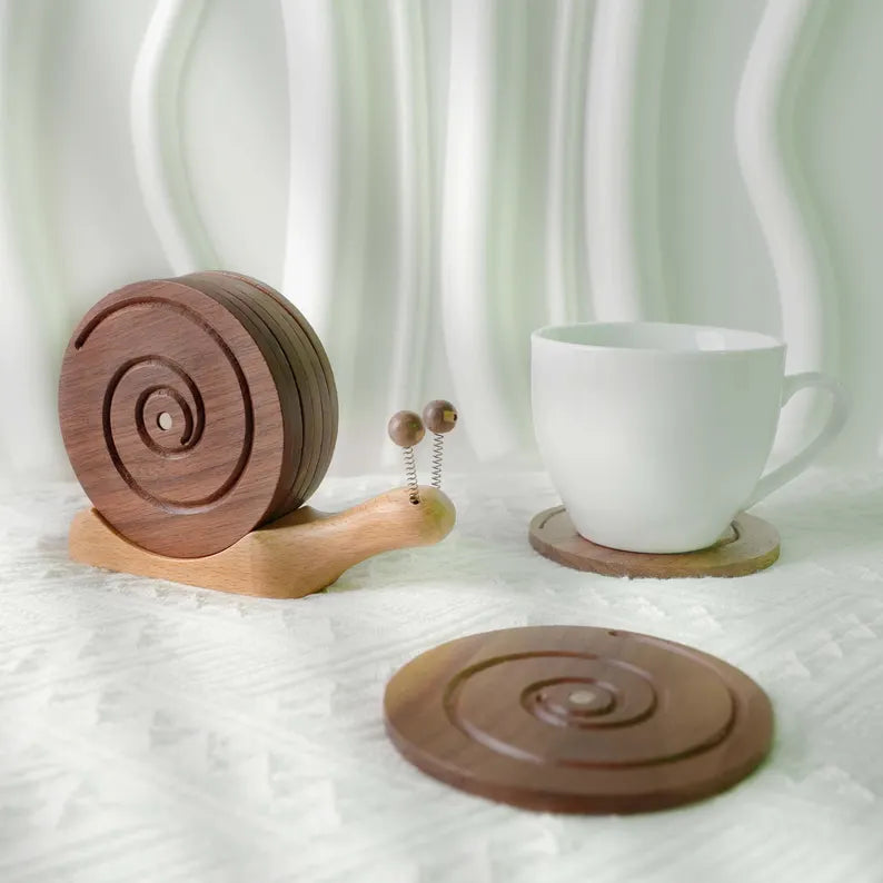 Wooden Snail Coaster Set, Handcrafted Drink Coasters with Adorable Snail Holder, Handmade Unique Home Decor, Wood Placemat Kitchen Gift Idea